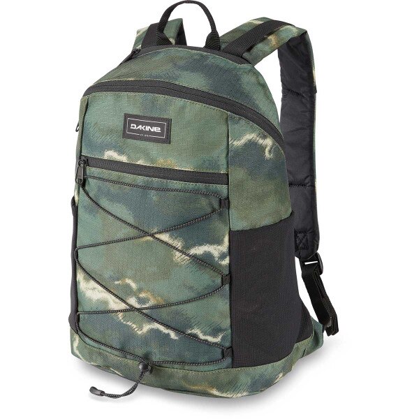 Dakine WNDR 18L Backpack in Olive Ashcroft Camo